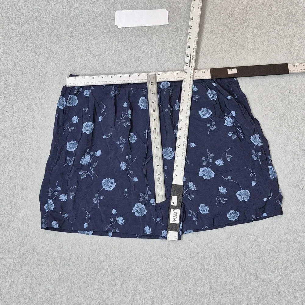 Torrid Women Shorts 2 Navy Nylon Rayon Floral Pajama Shorts Cottagecore